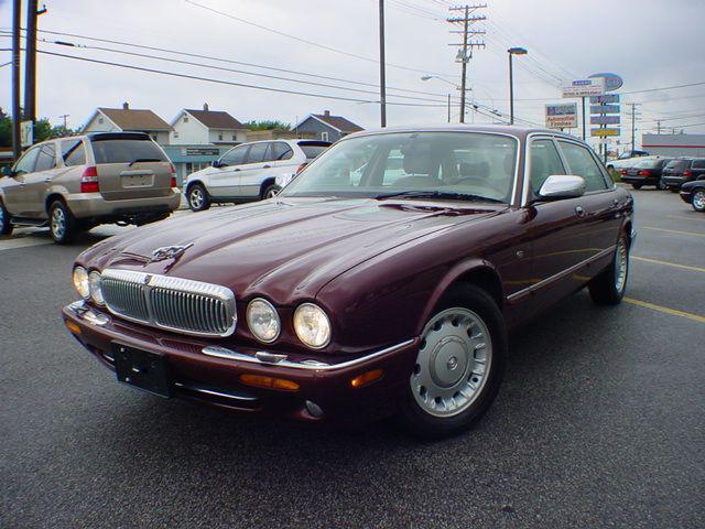 Jaguar XJ x308